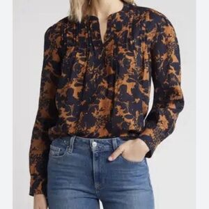 Caslon Women Size XL Floral Print Top in Tan Navy Zinnia Long Sleeve Blouse NWT